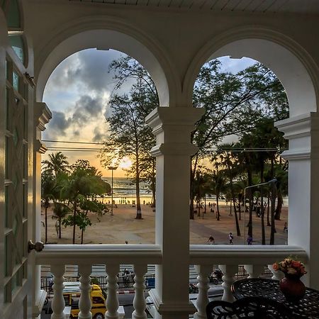 Patong Marina Hotel By Lofty エクステリア 写真