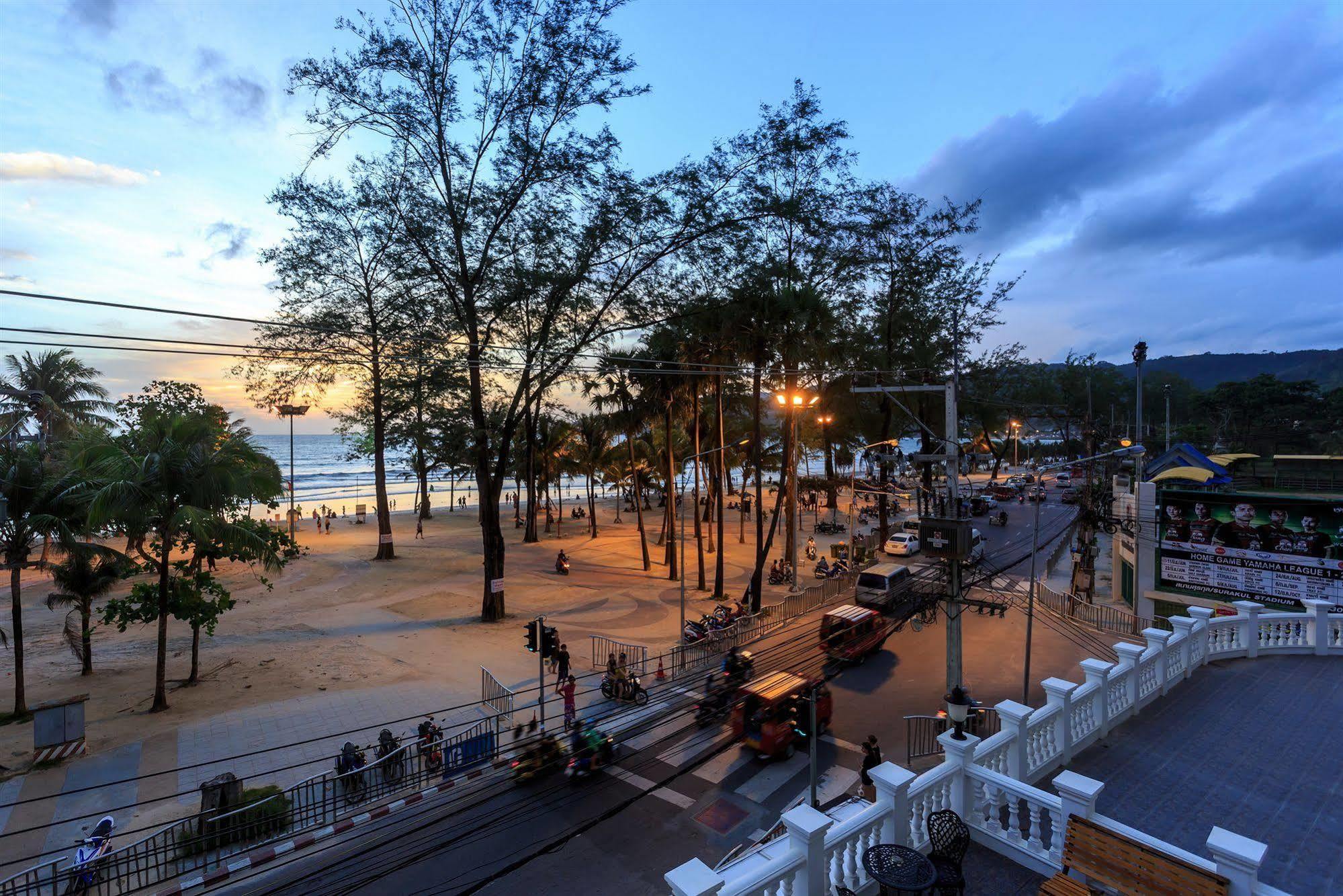 Patong Marina Hotel By Lofty エクステリア 写真
