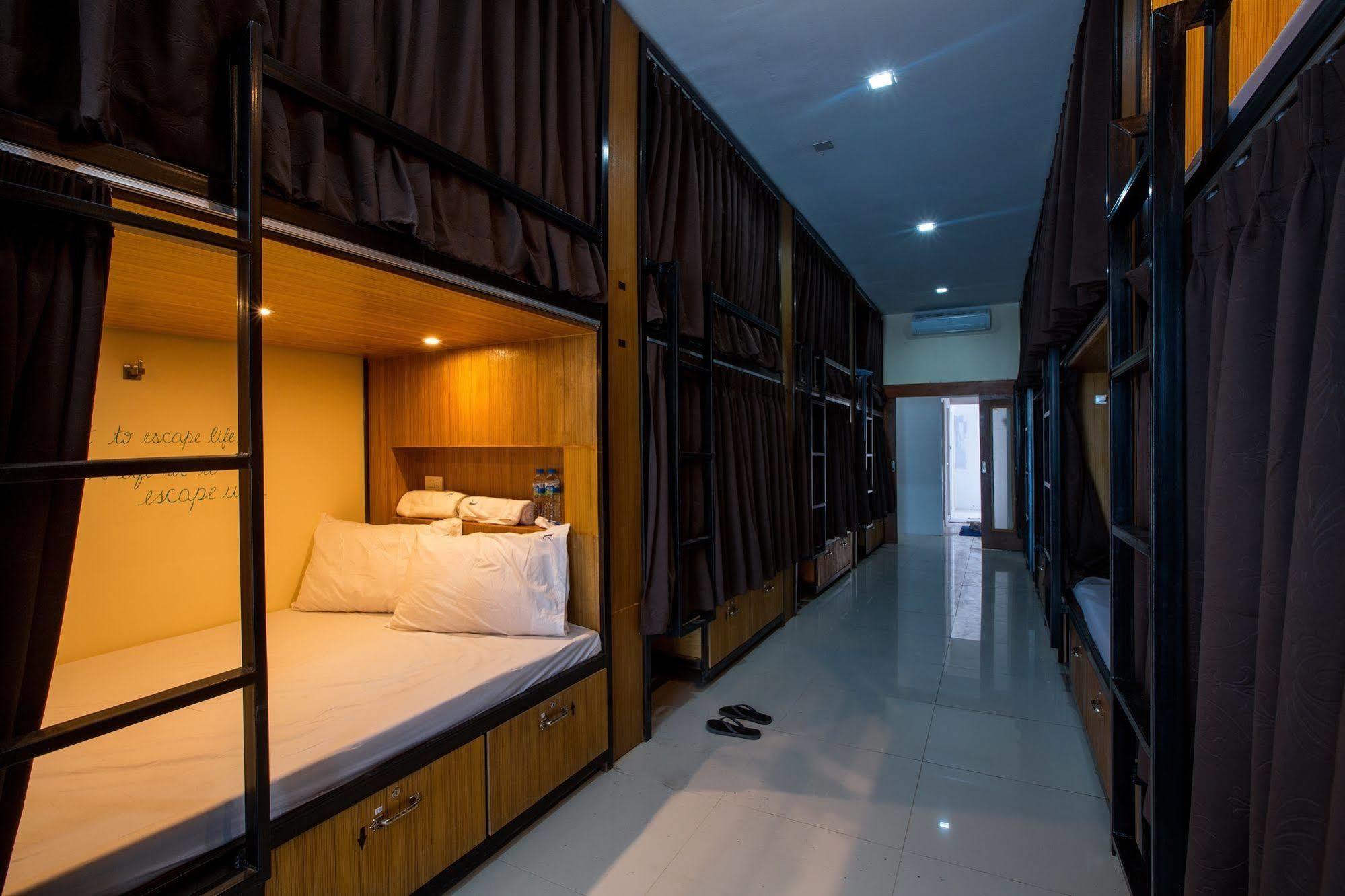 Patong Marina Hotel By Lofty エクステリア 写真